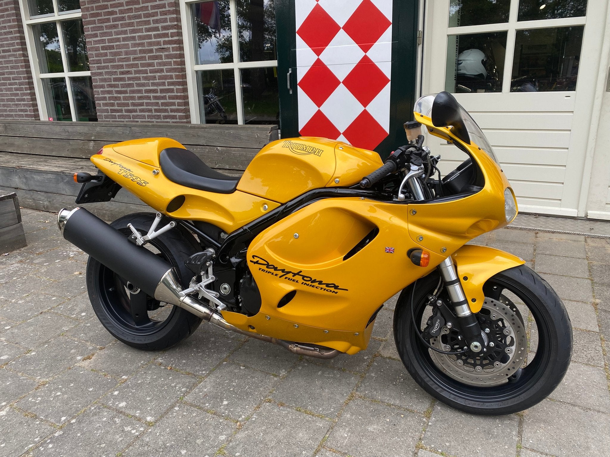 Triumph DAYTONA T595 (bj 1997), Triumph Motorcycles Ltd., Bedrijf, After.sales@triumph.co.uk, Super Sport