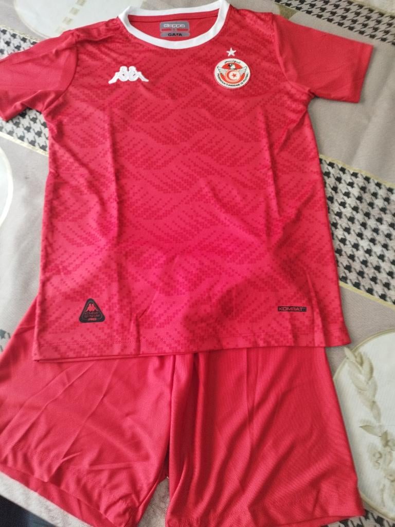 Voetbalsetje Tunesich elftal, Sport en Fitness, Maat XS of kleiner, Ophalen of Verzenden, Nieuw, Overige typen
