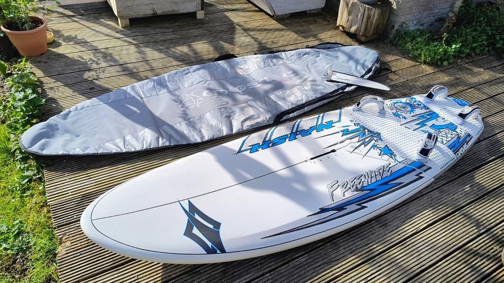 Naish Freewide 140 ltr set kompleet met North Sails tuigage, Watersport en Boten, Windsurfen, Ophalen, Gebruikt, Complete set