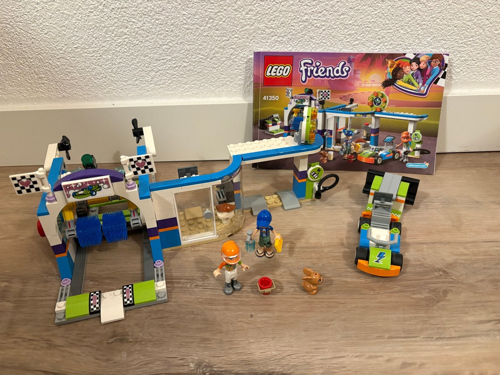 LEGO Friends 41350 Car Wash & Go-Kart Race, Lego, Friends, Ophalen of Verzenden, Zo goed als nieuw