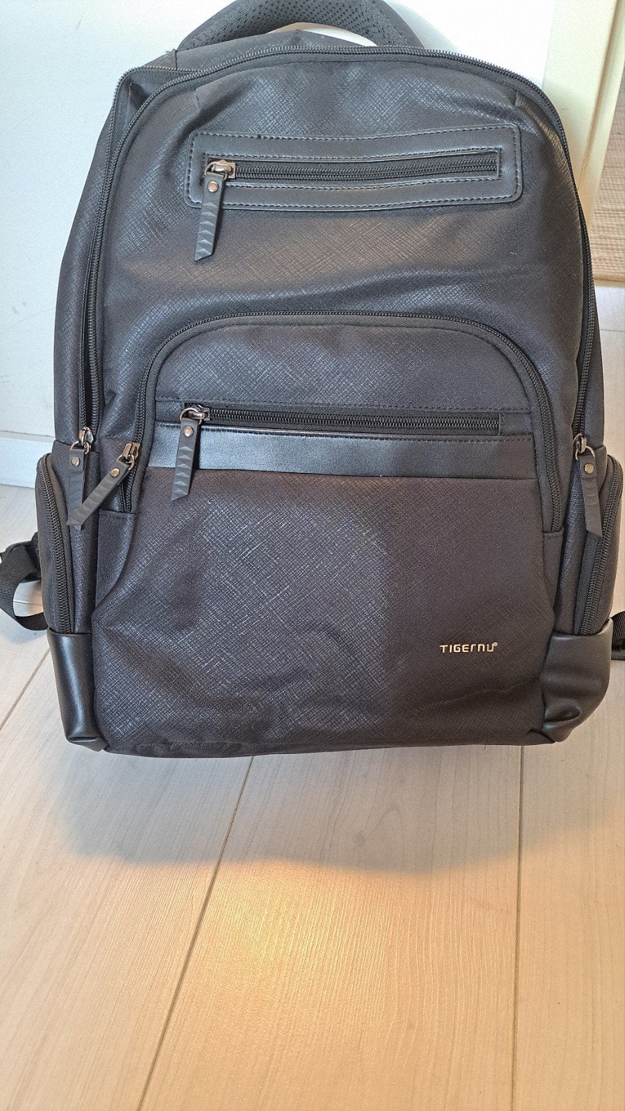 Tigernu Rugzak ., Ophalen, Gebruikt, Zwart, Rugtas