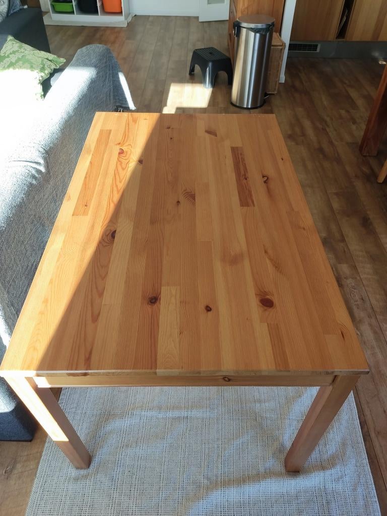 Dining table with 4 chairs, Huis en Inrichting, Tafels | Eettafels, Gebruikt, 50 tot 100 cm, 100 tot 150 cm, Vier personen, Rechthoekig