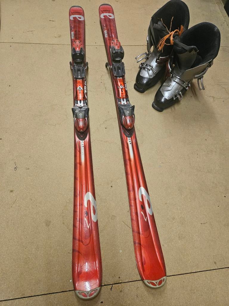 Ski's met skischoenen, 160 tot 180 cm, Gebruikt, Ophalen of Verzenden, Atomic