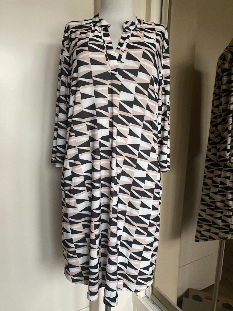 jurk/tuniek Angelle Milan XXL travelstof zwart/wit/zand, Angelle Milan, Zwart, Maat 46/48 (XL) of groter, Ophalen of Verzenden