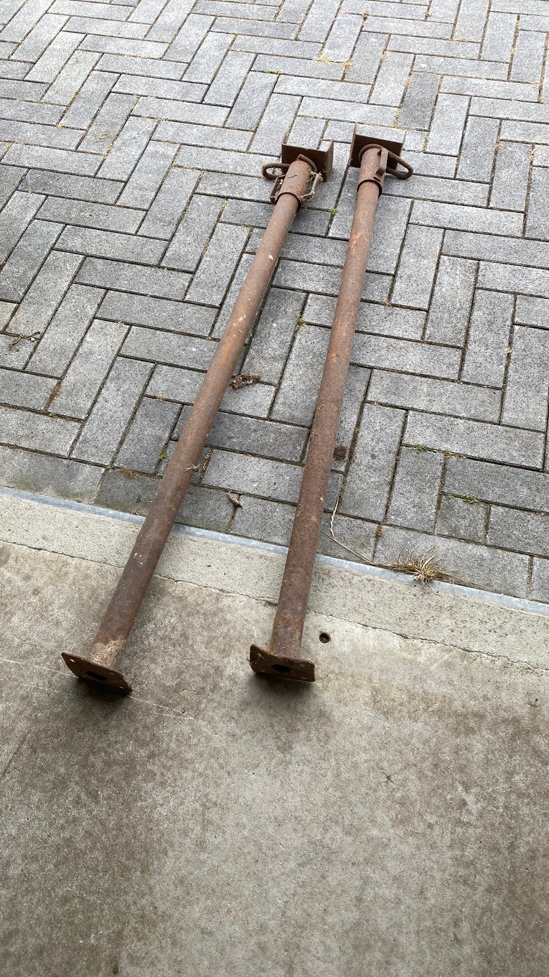 Schroefstempels (ingeschoven 135 cm), Ophalen, Gebruikt, Overige typen, Minder dan 2 meter