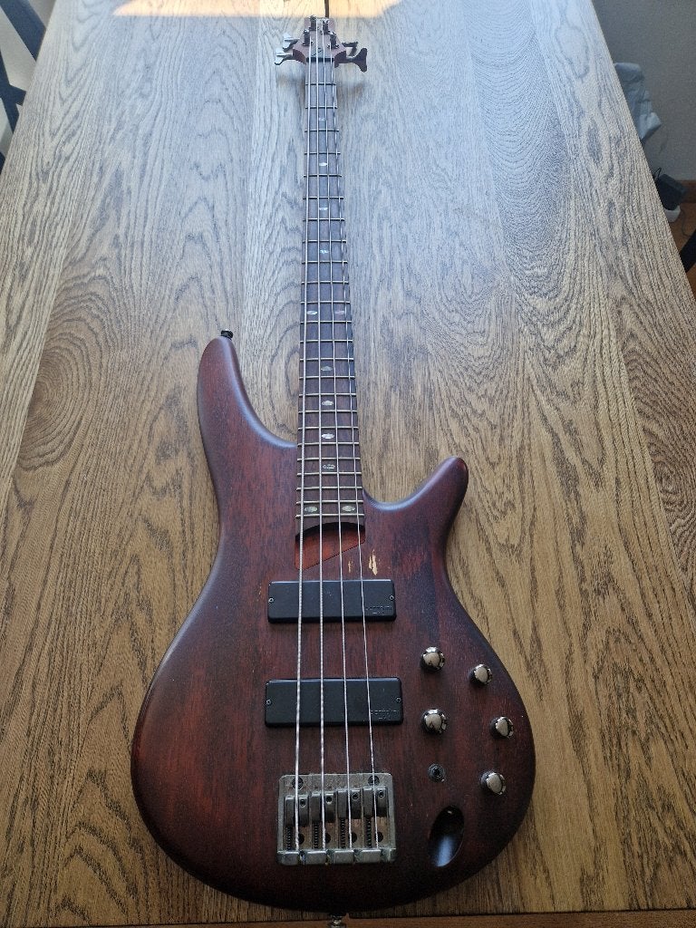 Ibanez SR500 Bass Guitar + Case, Muziek en Instrumenten, Ophalen, Gebruikt, Elektrisch