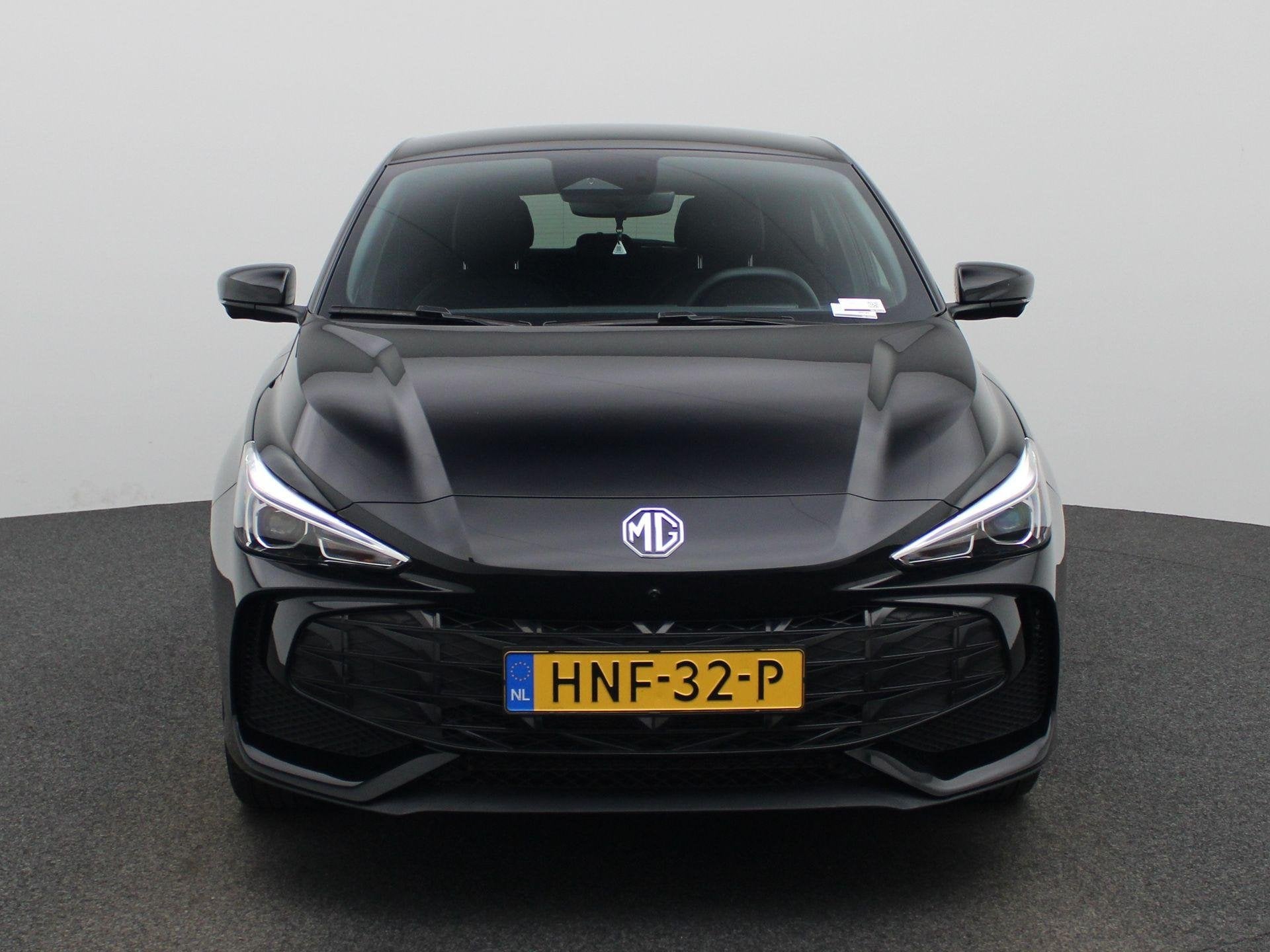 MG 3 1.5 Hybrid+ Aut. Luxury | Navi | 360 Cam| Stoel + Stu, Auto's, MG, 4 cilinders, 1283 kg, Origineel Nederlands, Bedrijf