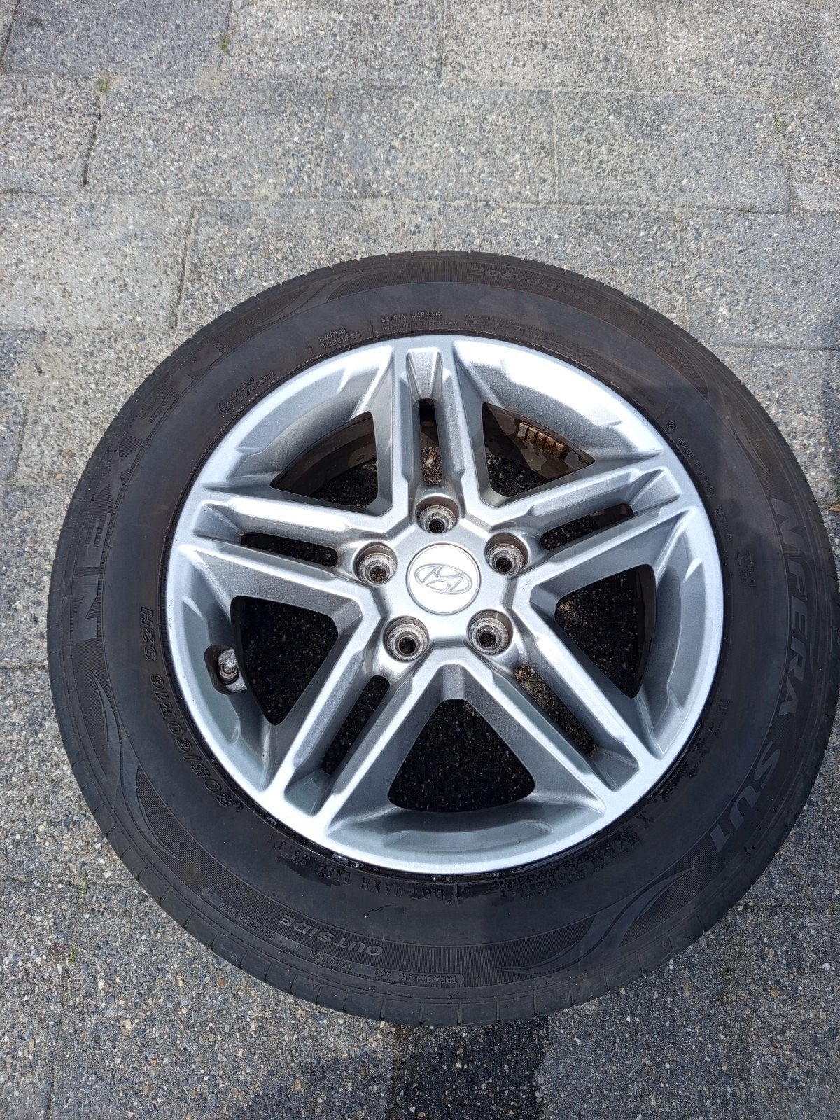 Hyundai Kona 2020 Velgen met zomerbanden, Auto-onderdelen, Banden en Velgen, Banden en Velgen, Zomerbanden, 16 inch, 205 mm, Personenwagen
