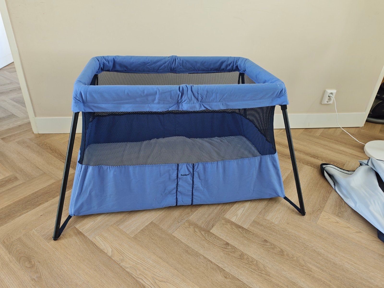 BabyBjörn reiswieg / campingbedje lichtblauw IZGS, Ophalen, Minder dan 140 cm, 70 tot 85 cm, Matras
