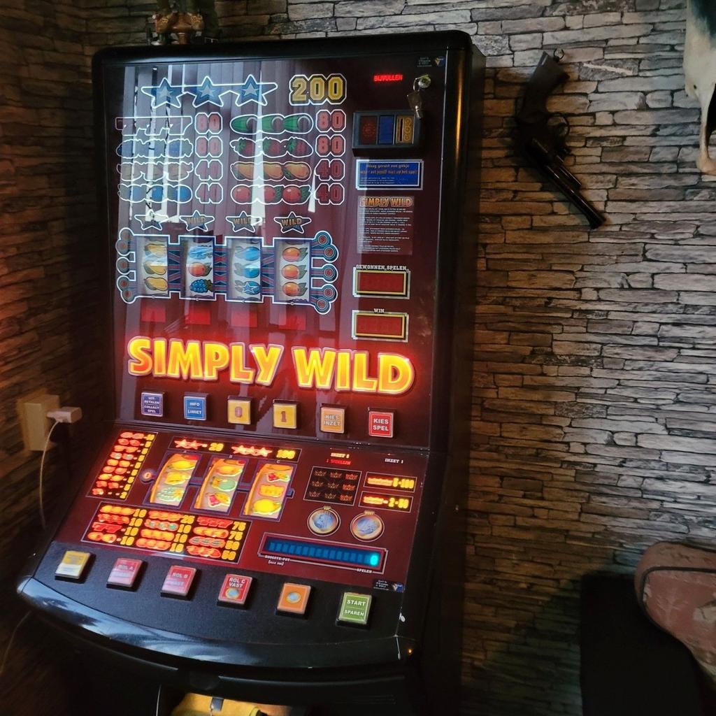 Simply Wild gokkast (op munten), Verzamelen, Automaten | Gokkasten en Fruitautomaten, Ophalen of Verzenden