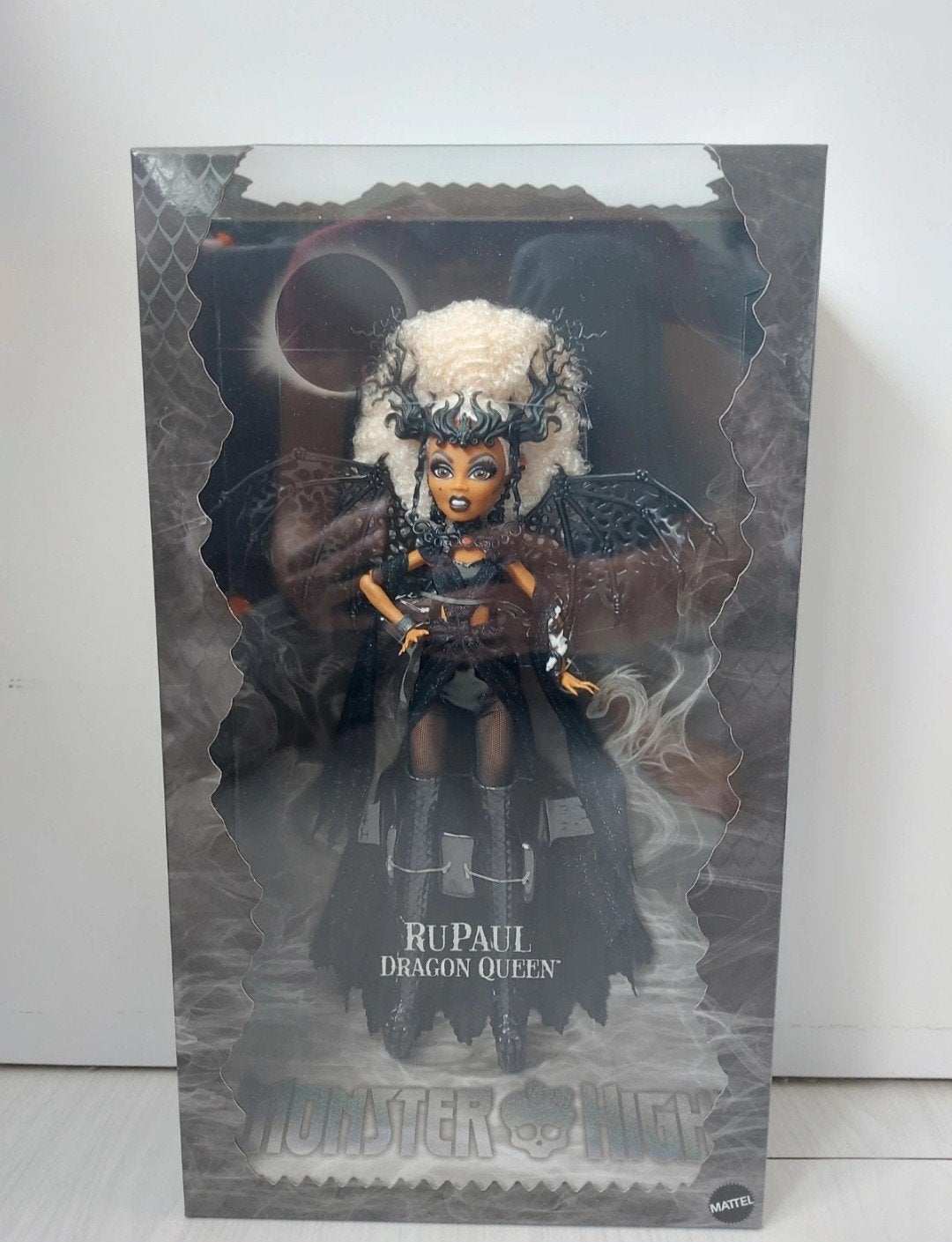 Monster High Skullector Rupaul Dragon Queen pop NIB variant, Ophalen of Verzenden, Nieuw