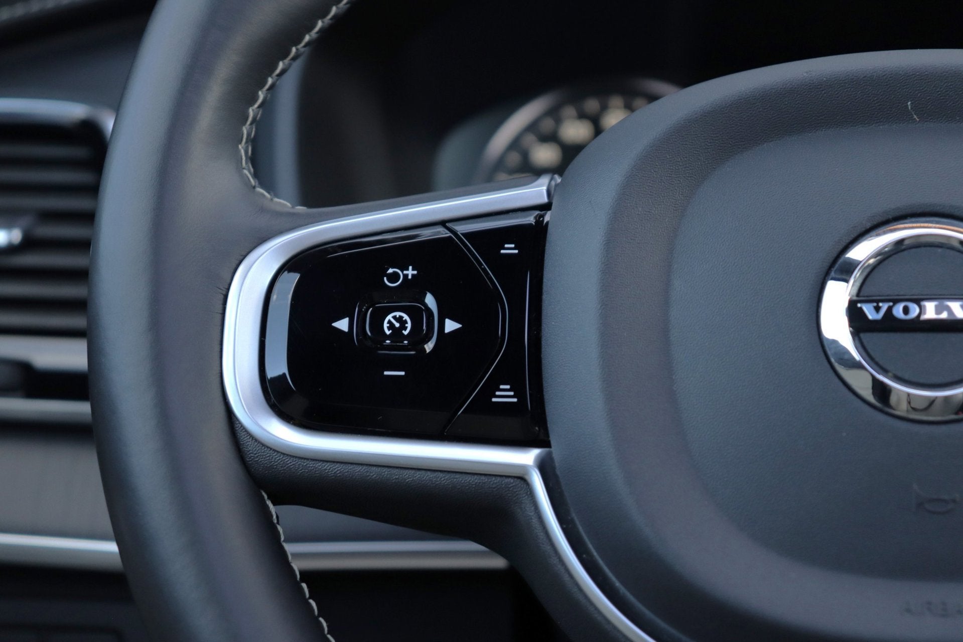 Foto 11 van Volvo XC90 2.0 T8 Twin Engine AWD Inscription Intro Edition