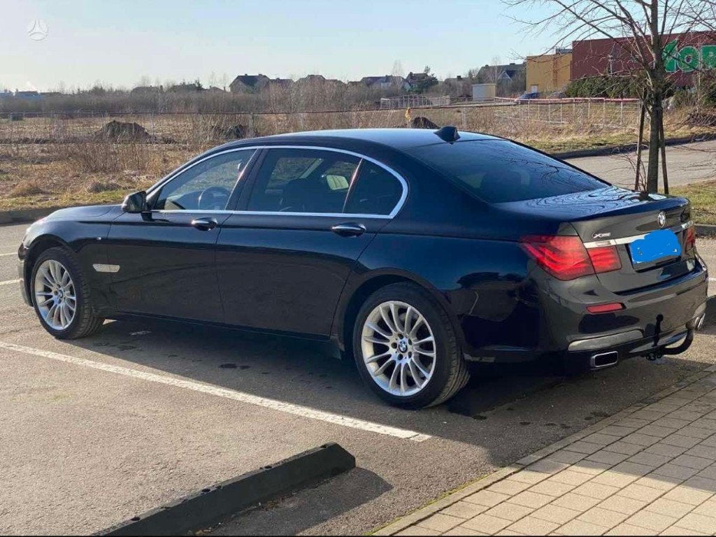 BMW 750Ld xDrive Long M Sport 381PK | Massage | Trekhaak, Auto's, Automaat, Euro 6, 2993 cc, Zwart