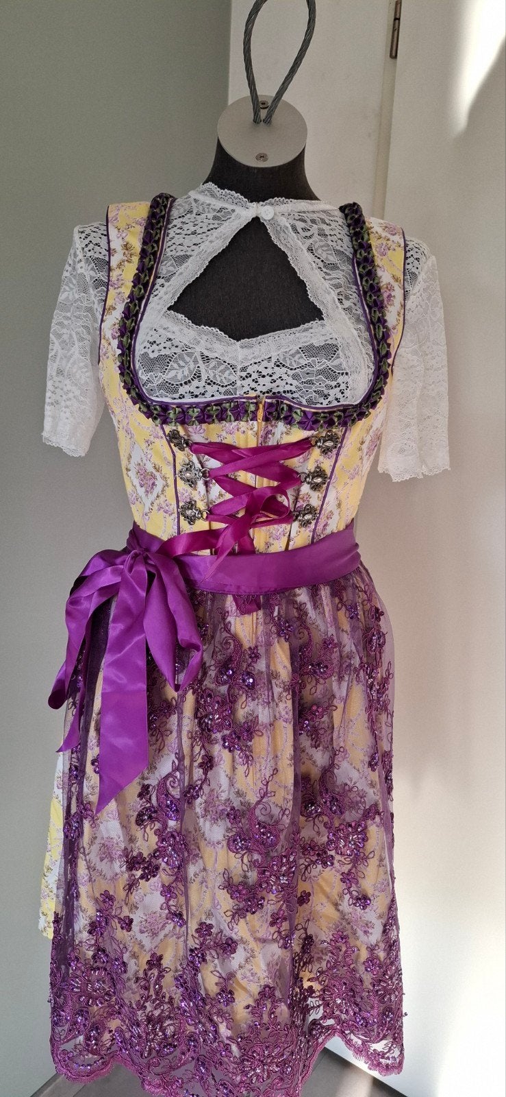 Engel Dirndl oktoberfeest jurk 3 delig maat 40 igs, Maat 38/40 (M), Engel Dirndl, Ophalen of Verzenden, Overige thema's