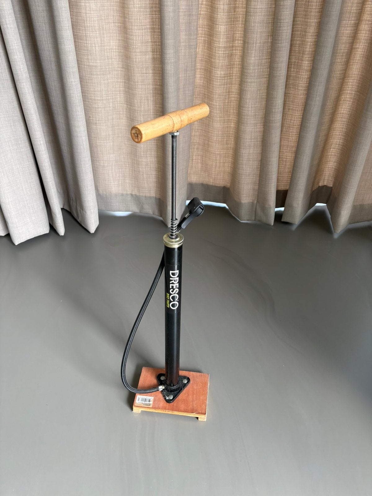 Fietspomp, Ophalen, Zo goed als nieuw