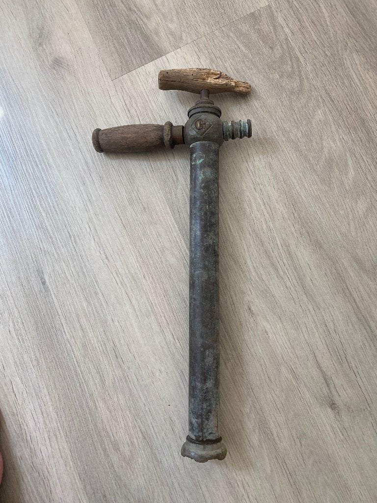 Antieke kopere handpomp, Ophalen of Verzenden, Gebruikt, Handmatig, Regentonpomp