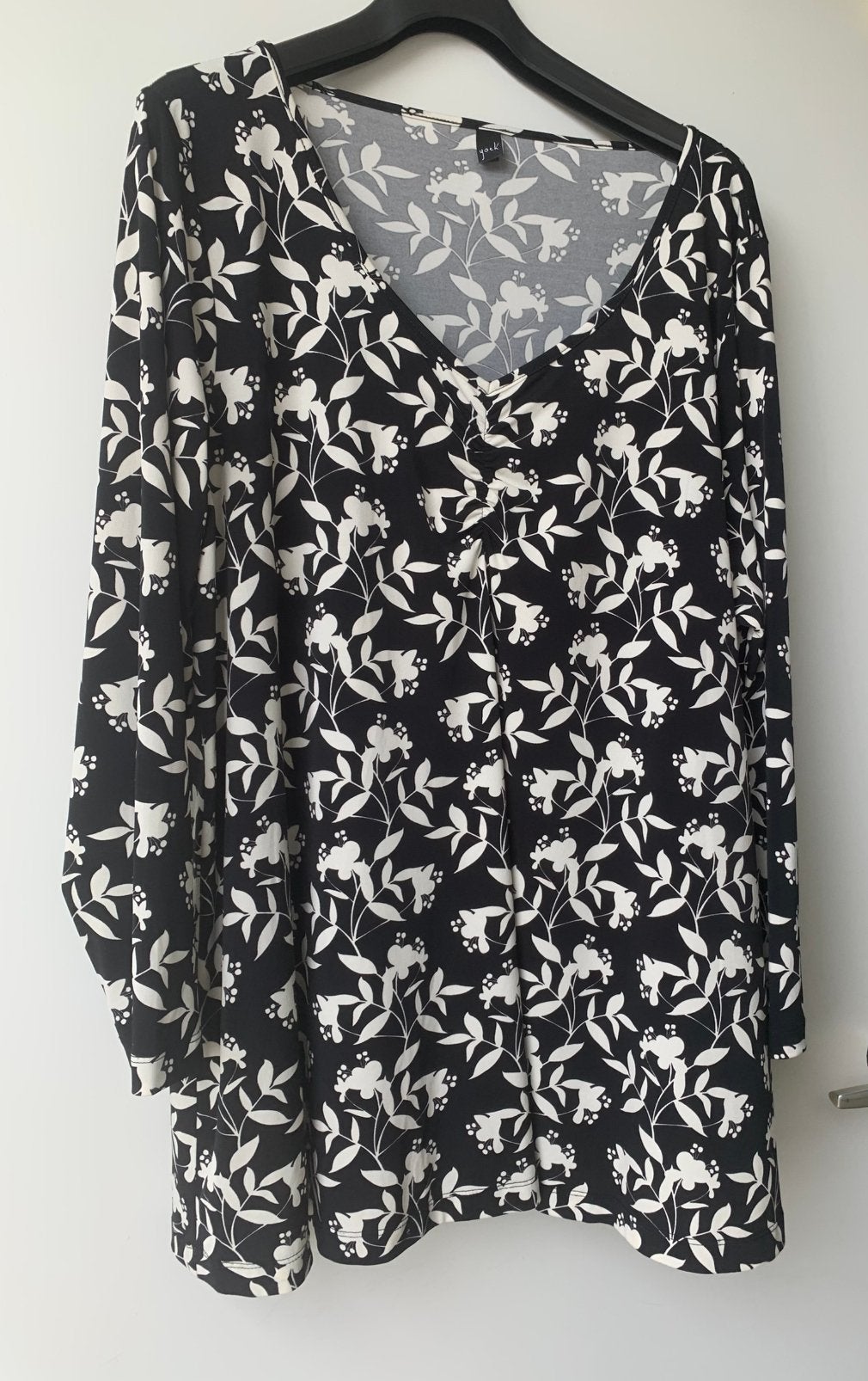 Yoek tuniek nieuw 50/52 xl, Verzenden, Zo goed als nieuw, Zwart, Blouse of Tuniek