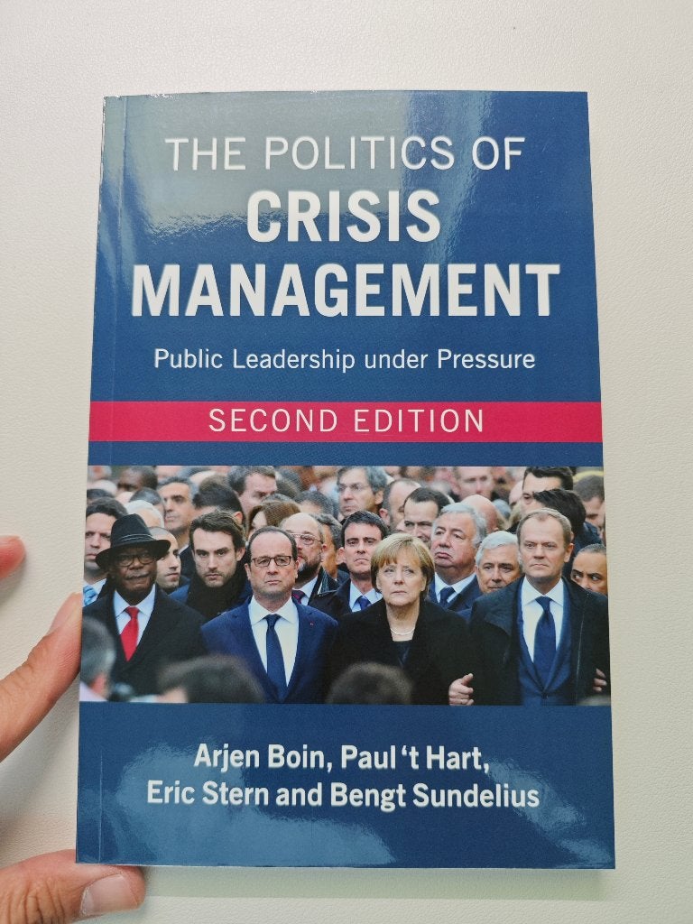 The Politics of Crisis Management, Ophalen of Verzenden, Beta, Zo goed als nieuw, HBO