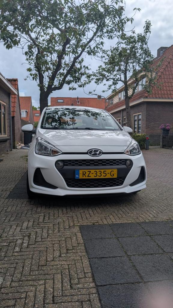 Hyundai i10 1.0i 66pk 2018 Wit, Auto's, Hyundai, Voorwielaandrijving, 4 stoelen, Wit, Origineel Nederlands