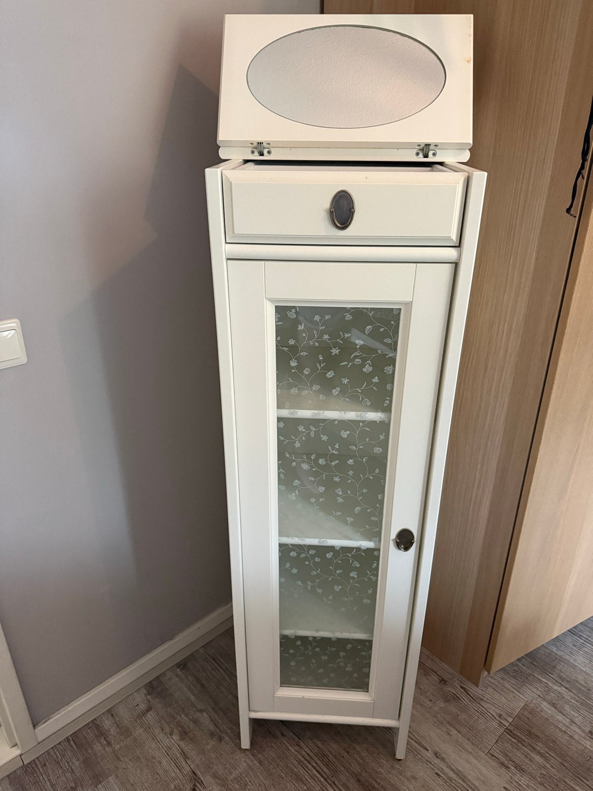 Ikea Flaren badkamerkastje met spiegel - Barendrecht, Huis en Inrichting, Badkamer | Badkamermeubels, Ophalen, Minder dan 50 cm