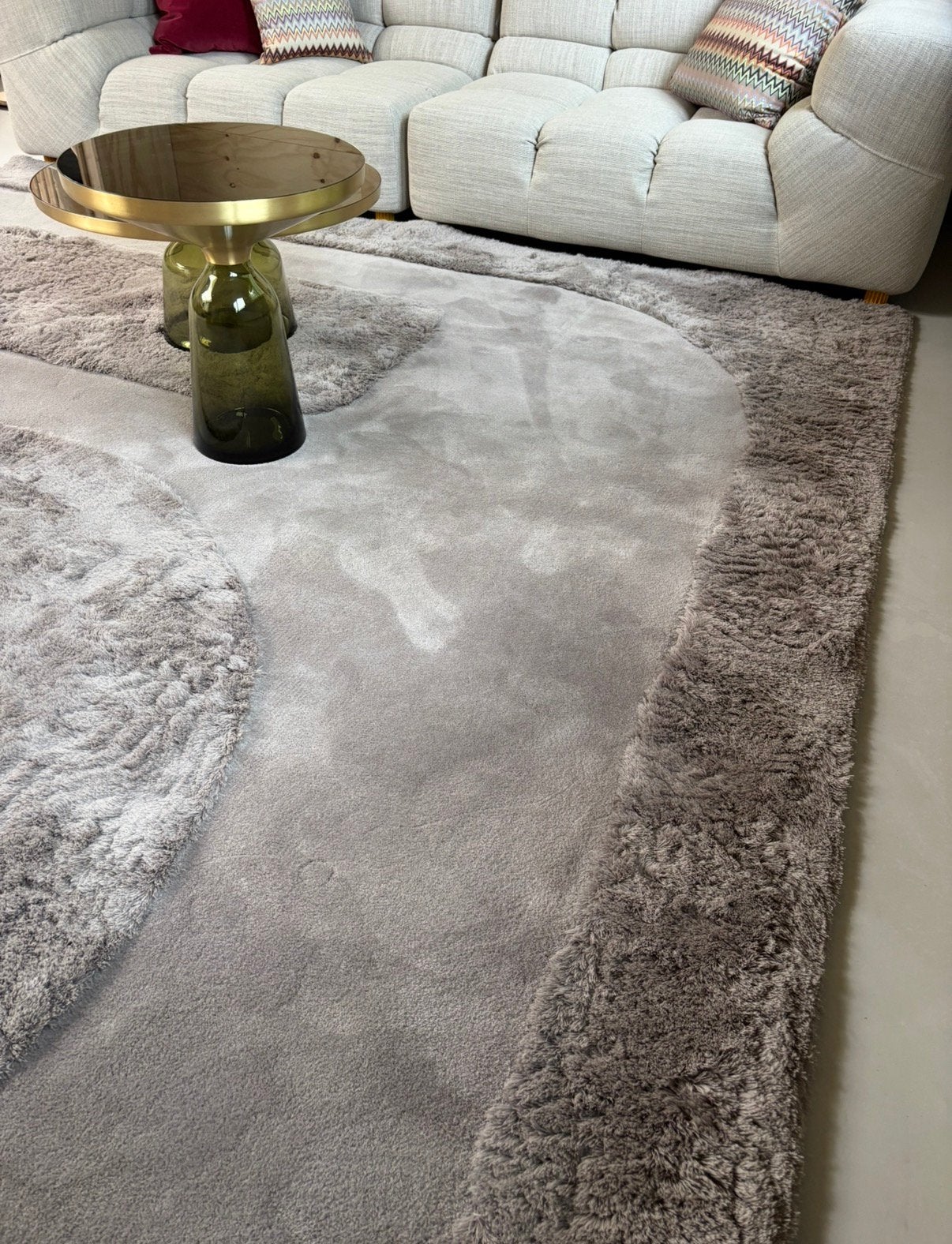 Foto 6 van Minotti Wisp relief Rug Smoke 3x4m new zealand wol NP 15 K
