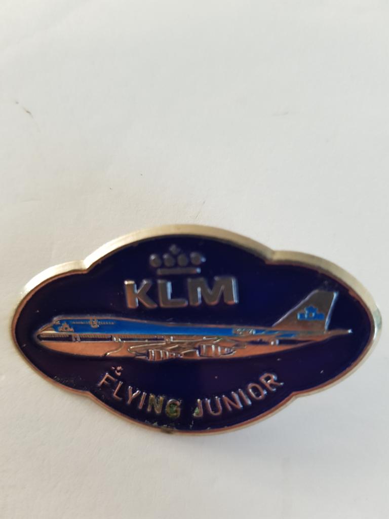 Vintage KLM Flying Junior speldje Boeing 747, Verzamelen, Ophalen of Verzenden, Gebruikt, Patch, Badge of Embleem