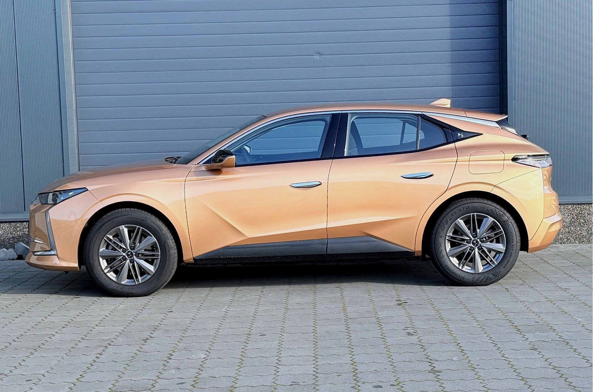 DS DS 4 E-Tense Bastille+ 225pk 59543KM! LED (bj 2022), Auto's, Dealer onderhouden, Gebruikt, 4 cilinders, Bedrijf