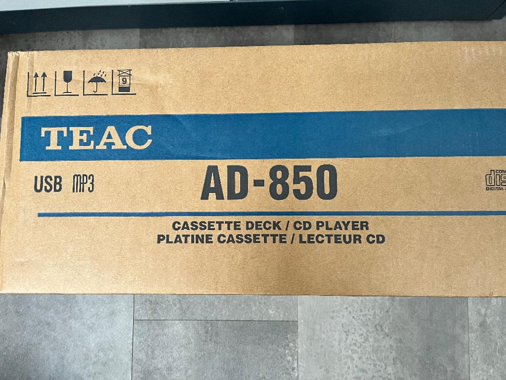 TEAC AD-850 cassettedeck CD-speler combi nieuw in doos, Audio, Tv en Foto, Cassettedecks, Ophalen of Verzenden, Enkel, Overige merken