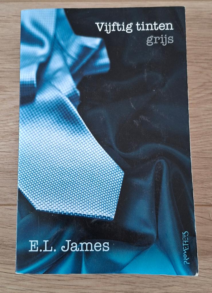 E.L. James - Vijftig tinten grijs, Boeken, Ophalen of Verzenden, Gelezen