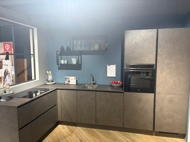showroomkeuken met Bora kookplaat, Huis en Inrichting, Ophalen, Overige kleuren, Hoekkeuken, Nieuw