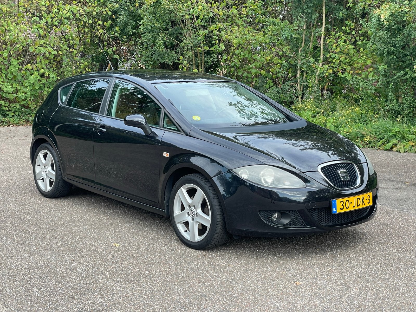 Seat Leon 1.6 75KW 2009 Zwart, Auto's, 4 cilinders, Leon, Zwart, Particulier