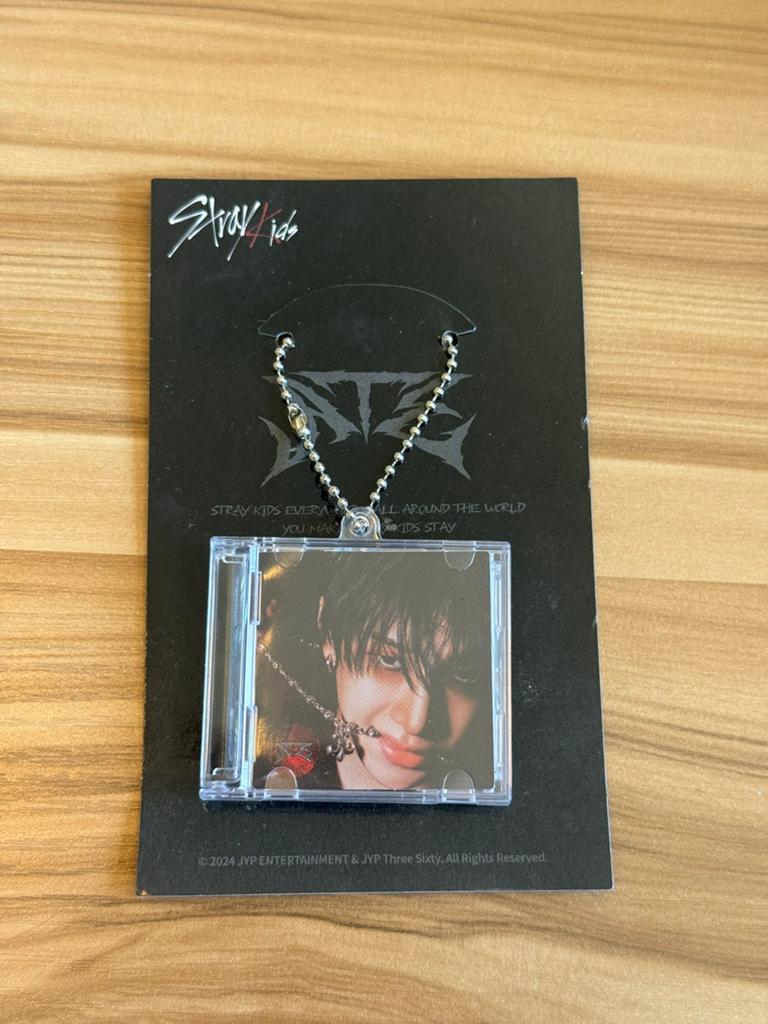 Stray Kids Bang Chan Keychain ATE, Ophalen of Verzenden, Zo goed als nieuw, Foto of Kaart