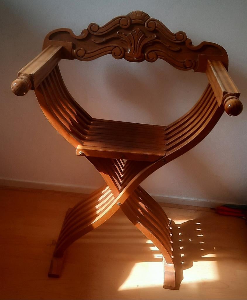 Savonarola Dagobert stoelen, 5 stuks, Ophalen