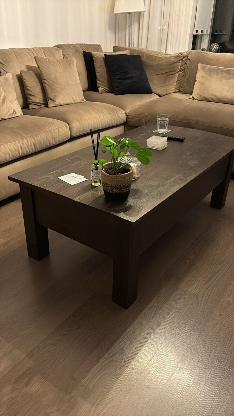 Compleet:  Salontafel, TV-meubel, Kast, Buffetkast, Eettafel, Ophalen, Gebruikt