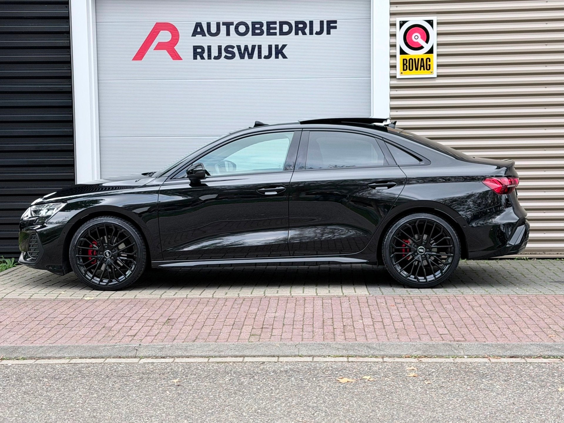 Audi A3 Limousine 35 TFSI S-Line Pano/Matrix/Sonos/HuD, Auto's, 1300 kg, 4 cilinders, Zwart, Bedrijf