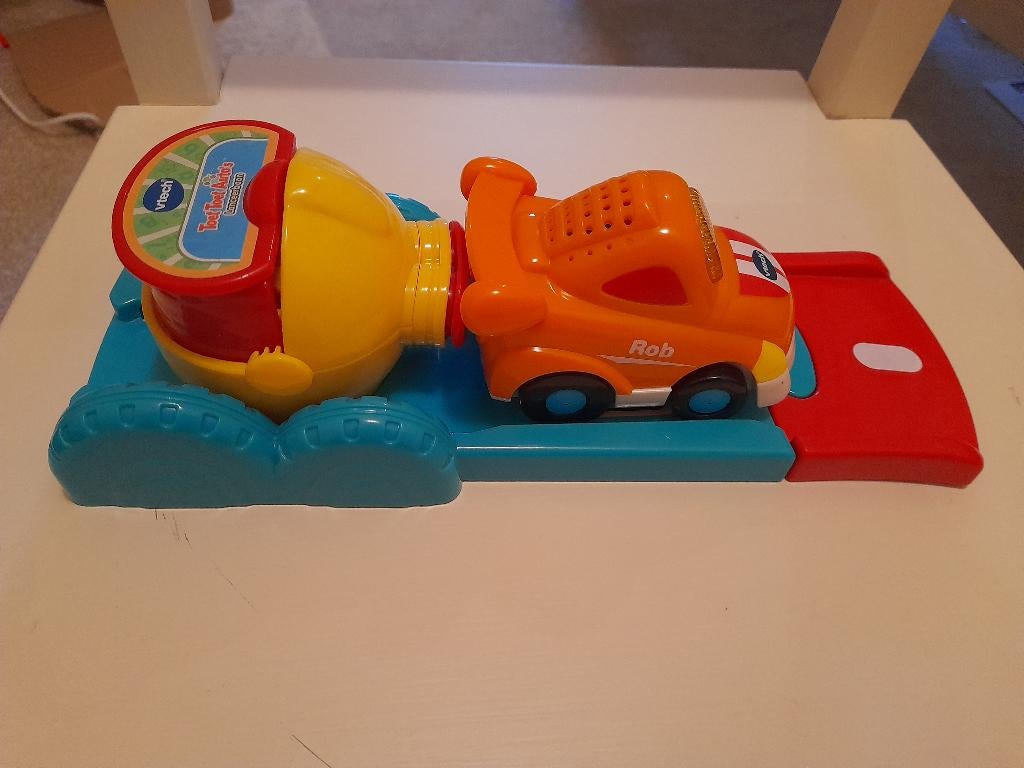 Vtech Toet Toet Auto Race auto lanceerbaan, Ophalen of Verzenden, Zo goed als nieuw, 2 tot 4 jaar