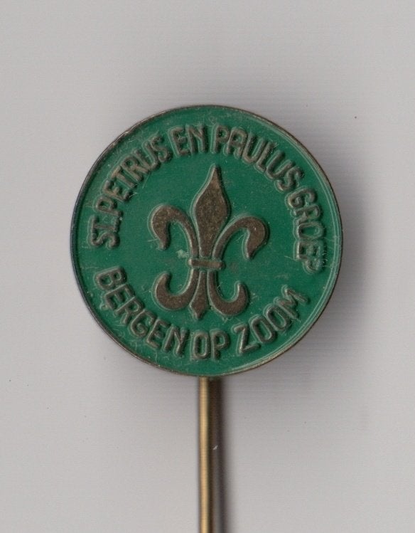 Scouting Bergen op Zoom St. Petrus en Paulus Groep F speldje, Verzamelen, Speldjes, Pins en Buttons, Gebruikt, Niet vindbaar, Niet vindbaar