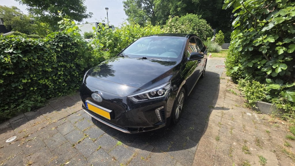 Hyundai Ioniq Premium EV | Leder | Pano | Airco | Stoelvent, Auto's, Hyundai, 0 cilinders, Zwart, Leder, Elektrisch