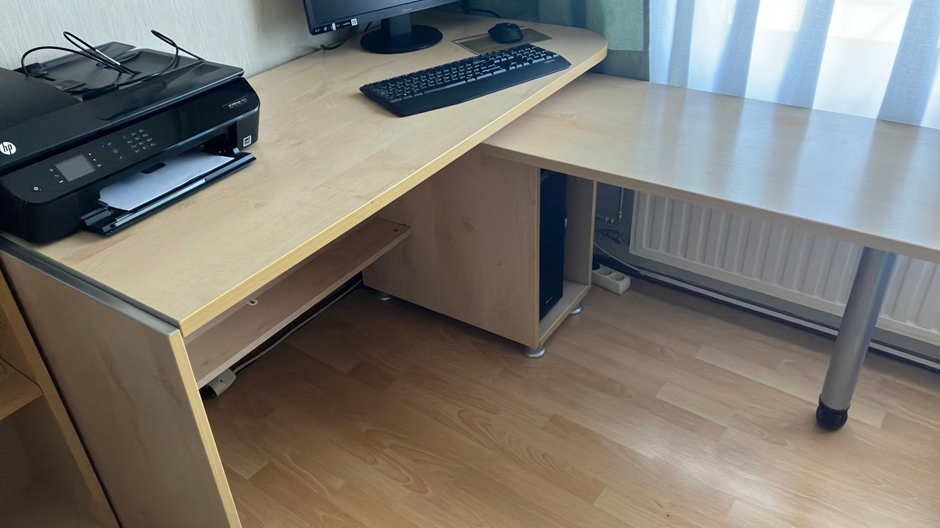 Te koop bureau, Huis en Inrichting, Ophalen, Gebruikt, 135 cm, 63 cm