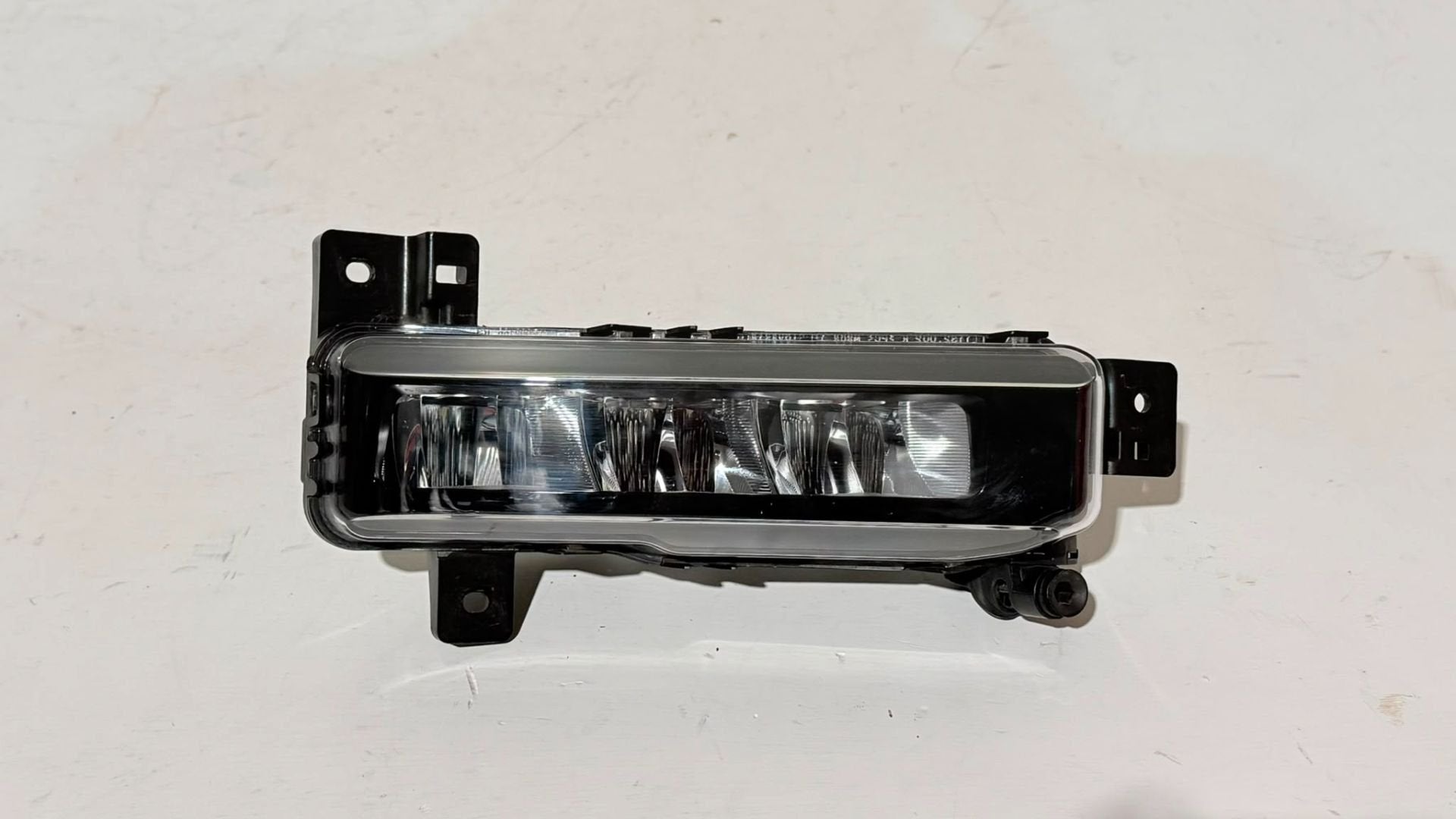 BMW 1-serie F40 LED dagrijverlichting rechts 63177471082, Petuelring 130
80788  Munich, DE, Gebruikt, Info@bmw.de, Ophalen of Verzenden