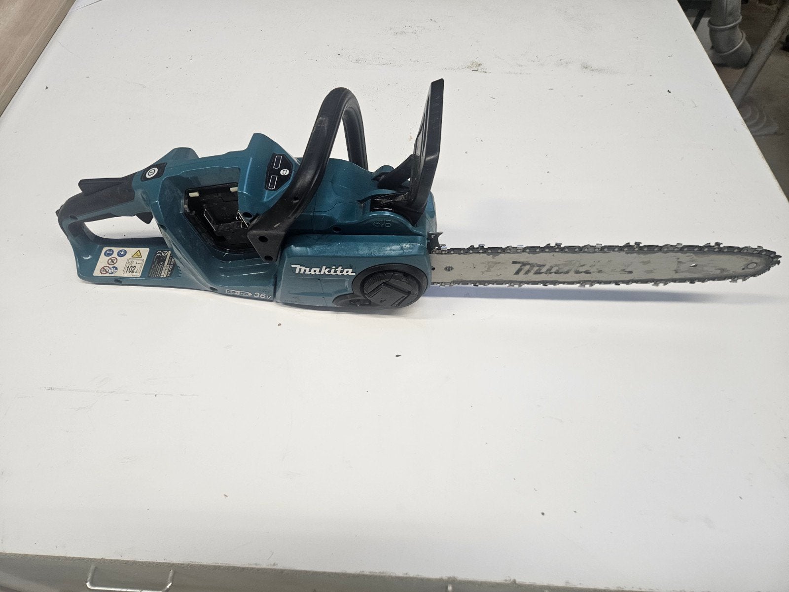 Makita accu kettingzaag duc353