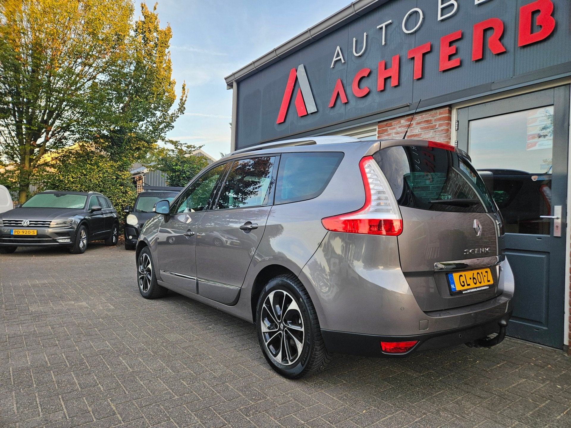 Renault Grand Scénic 1.2 TCe Bose Trekhaak! Camera! NAP! De, Auto's, Dealer onderhouden, 15 km/l, Gebruikt, 4 cilinders
