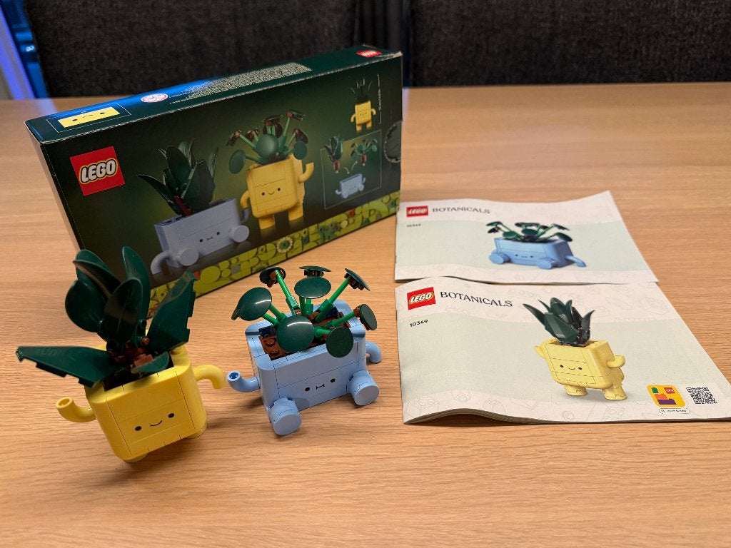 LEGO Botanicals Vrolijke Plantjes - 10349, Ophalen of Verzenden, Zo goed als nieuw