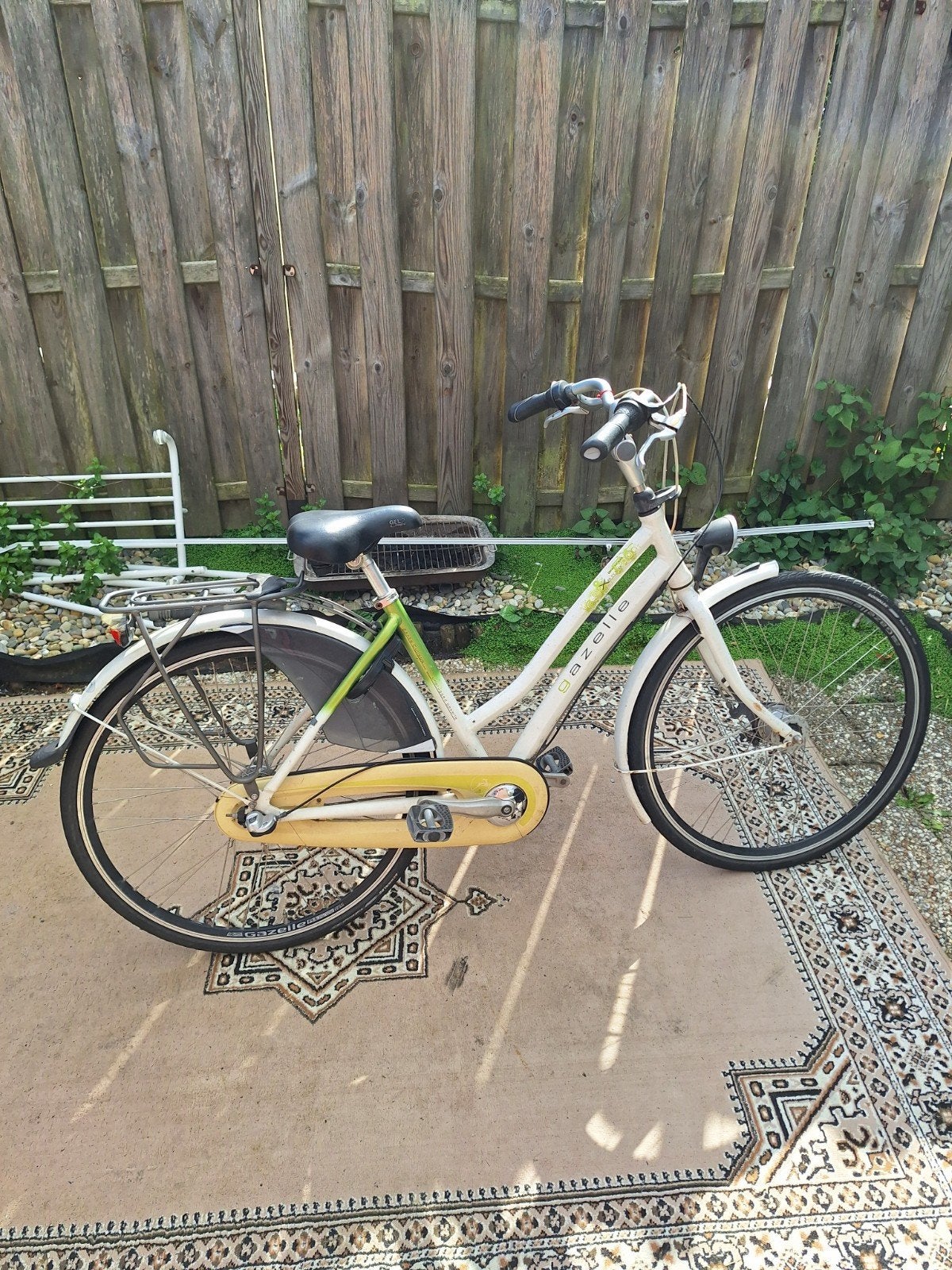 gazelle damesfiets 28 inch 49 cm
fiets werkt naar behoren Vo, 47 tot 50 cm, Versnellingen, Ophalen of Verzenden, Zo goed als nieuw
