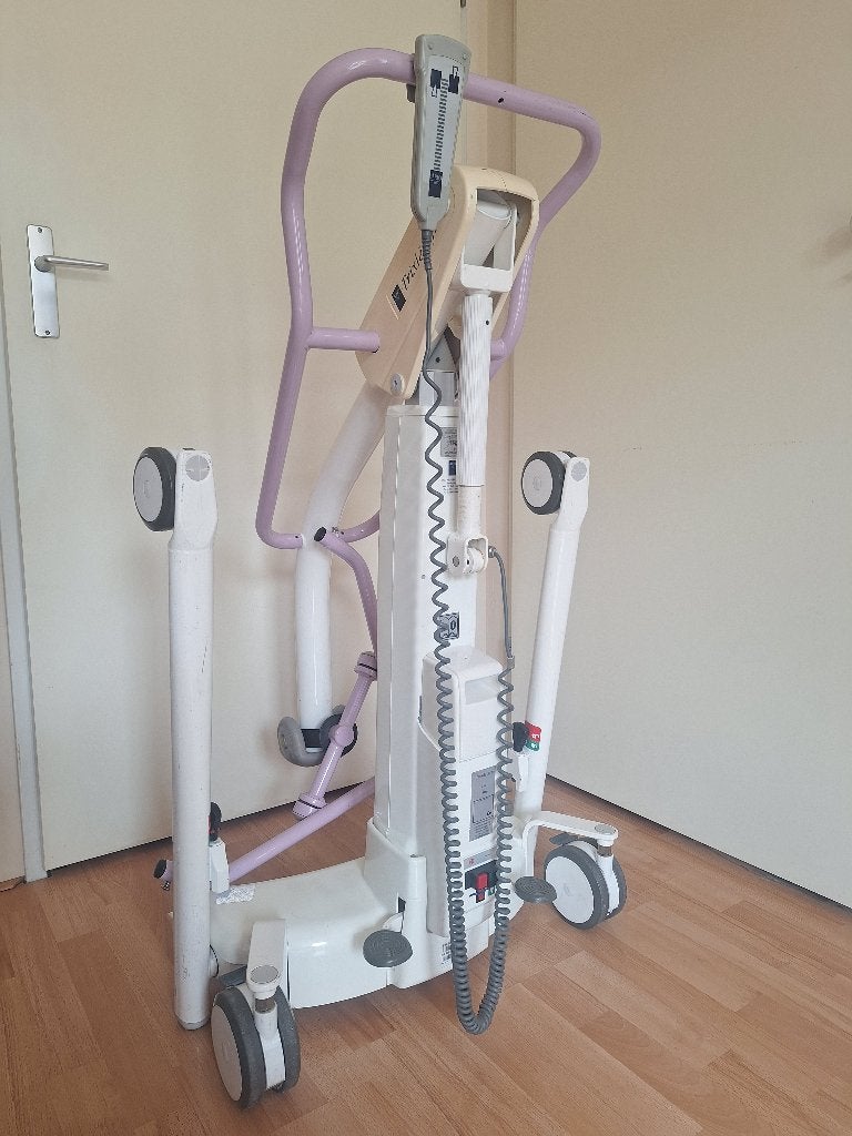 Arjo Trixie passieve tillift thuiszorg in zeer goede staat, Ophalen, Gebruikt