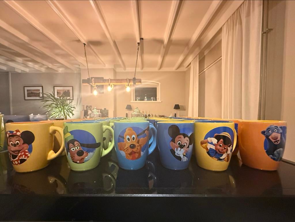Set van 6 Disney mokken - Mickey, Minnie, Goofy, Pluto, Pino, Verzamelen, Disney, Ophalen of Verzenden, Overige figuren, Nieuw