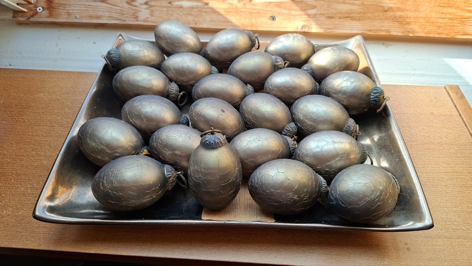 Schaal met taupekleurige kerstballen, Ophalen of Verzenden