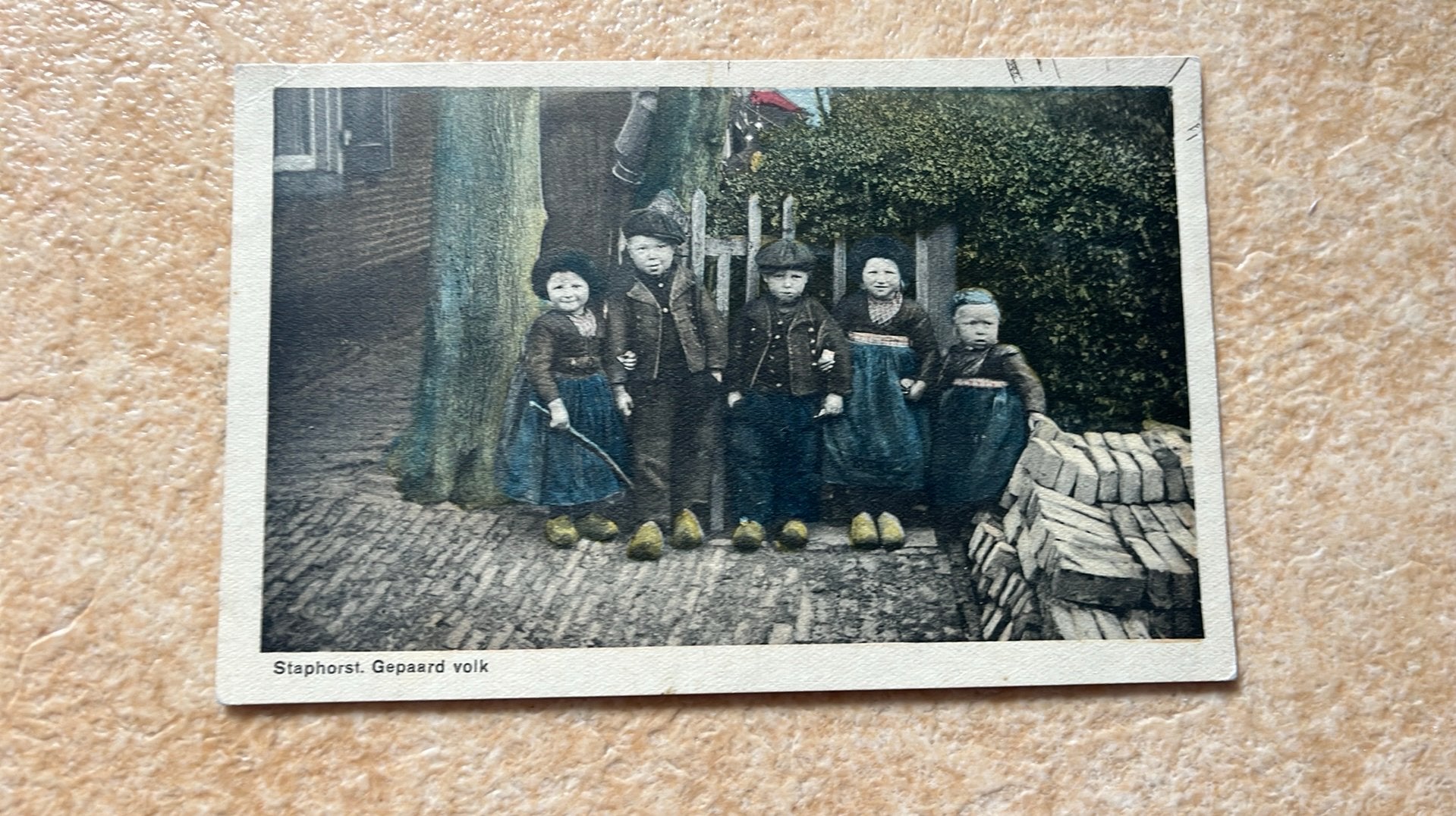 Staphorst kinderen in klederdracht 1938, Ophalen of Verzenden, 1920 tot 1940, Ongelopen, Klederdracht
