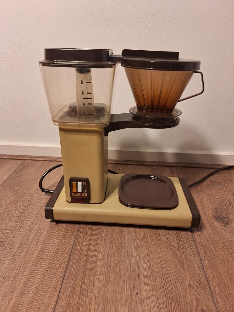 Vintage moccamaster, leuk verzamelobject, Witgoed en Apparatuur, Koffiezetapparaten, Gebruikt, Koffiemachine, Gemalen koffie, Ophalen of Verzenden