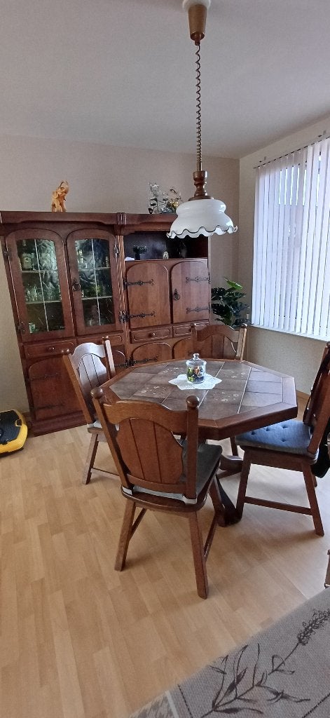 Eiken kast en eethoek, Ophalen, Gebruikt, Met deur(en), 150 tot 200 cm